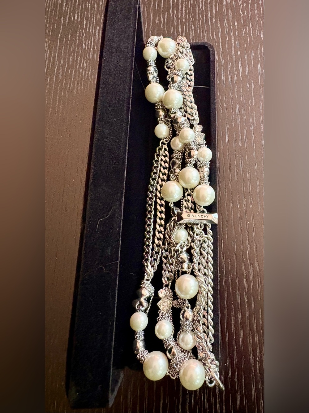 Givenchy Vintage Runway 1980s Rhodium Faux Pearl and Rhinestone Necklace - Picture 3 of 8